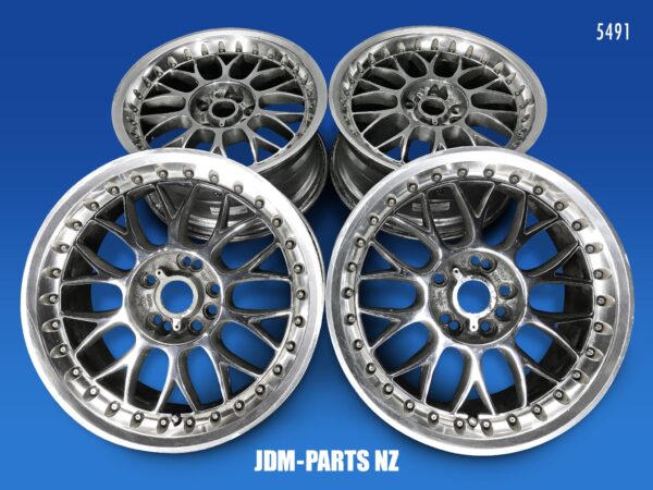 SSR VARDEN SPORTS SCHWARZ 3 piece DDC Lip 17x7.5j / 8.5j +42 5x114.3 CB:74  x4