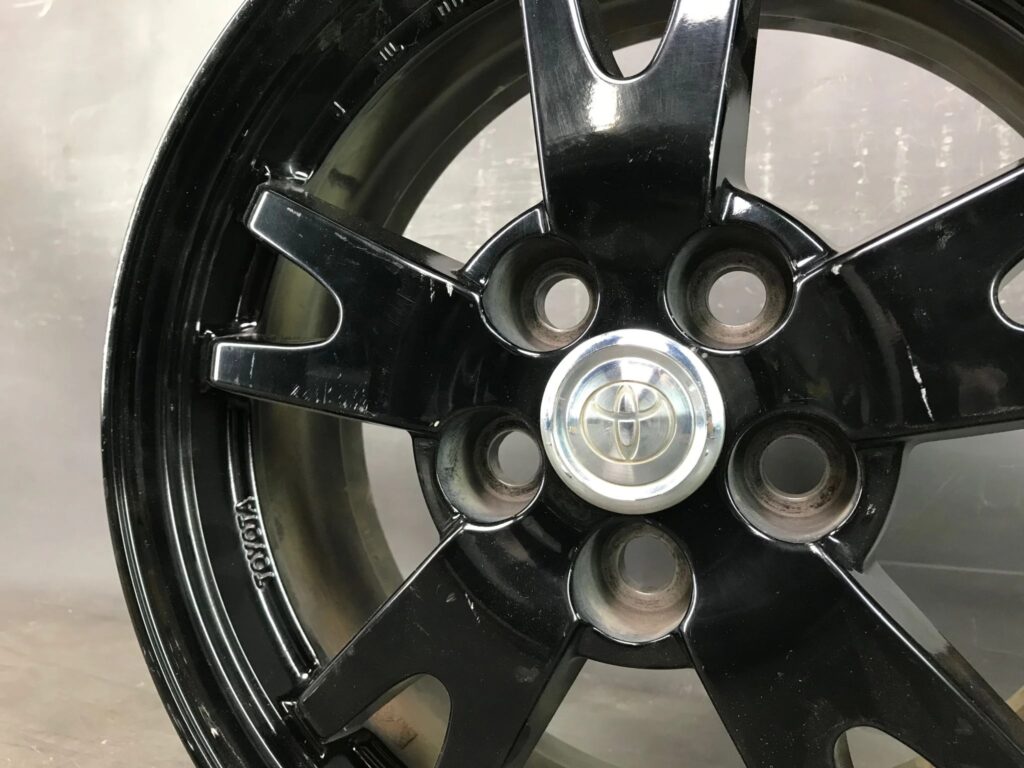 Toyota prius deals wheel center caps