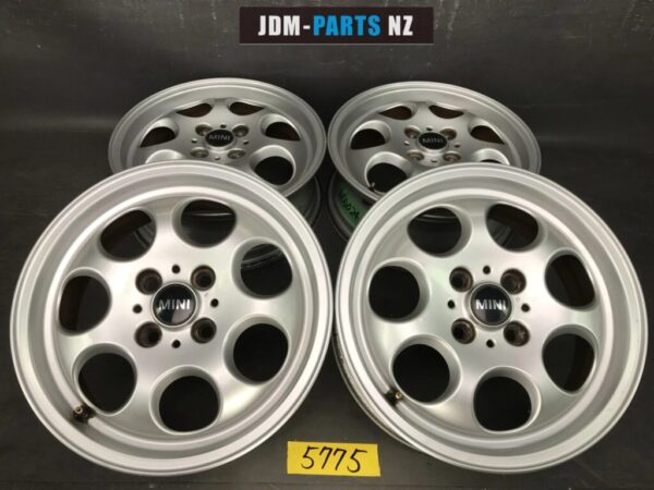 BMW MINI FACTORY 7-HOLE IMOLA R81 Mini Cooper 5.6kg 15x5.5j +45 4x100 CB » JDM-PARTS.co.nz