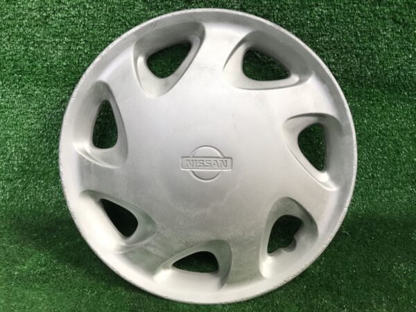 Nissan hubcaps clearance