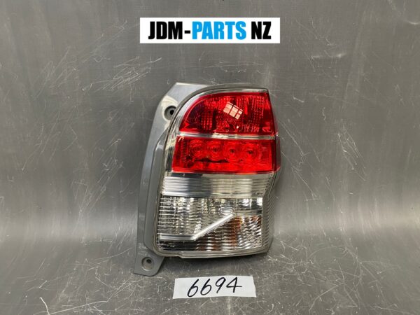 TOYOTA SPADE NCP141 TAILLIGHT Rear light STANLEY 52-262 RIGHT Side x1 »  JDM-PARTS.co.nz