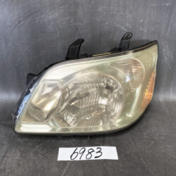 TOYOTA NOAH / AZR60 Genuine HID Headlight / KOITO 28-181 / Left Side x1