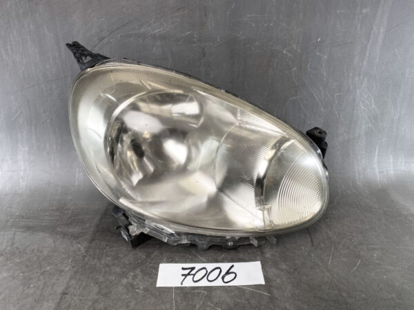 NISSAN MARCH / K13 Genuine Headlight / ICHIKOH H009 / Right Side x1 » JDM-PARTS.co.nz