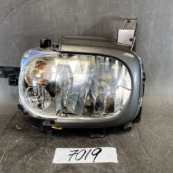 NISSAN CUBE / Z11 Genuine Headlight / ICHIKOH 1801 / Left Side x1