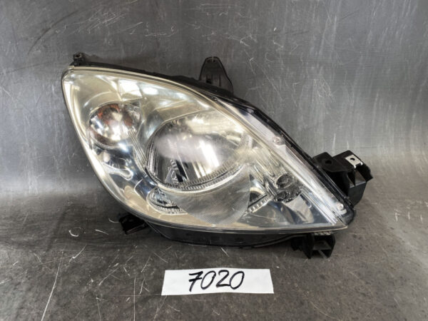 MAZDA DEMIO / DY3W Genuine Headlight / STANLEY P5548 / Right Side x1 » JDM-PARTS NZ