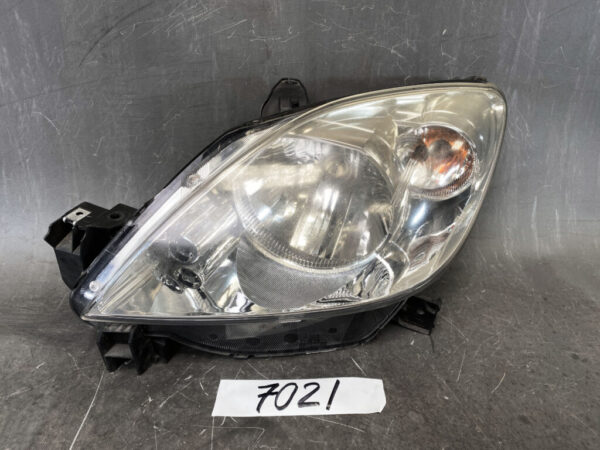 MAZDA DEMIO / DY3W Genuine Headlight / STANLEY P5548 / Left Side x1 » JDM-PARTS NZ