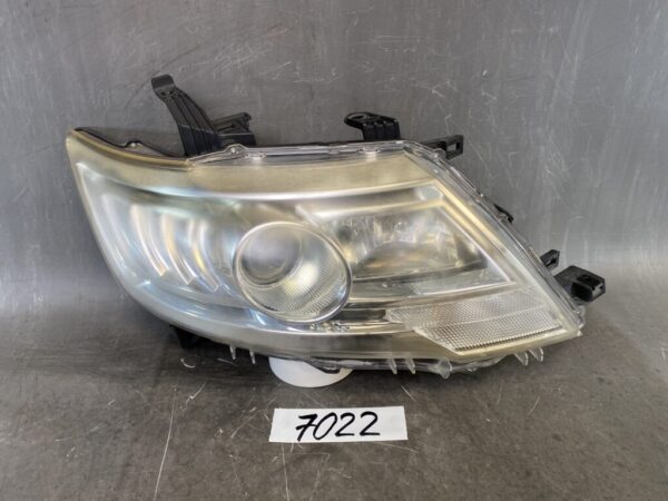 NISSAN SERENA / C25 Genuine HID Headlight / KOITO 100-24921 / Right Side x1 » JDM-PARTS NZ