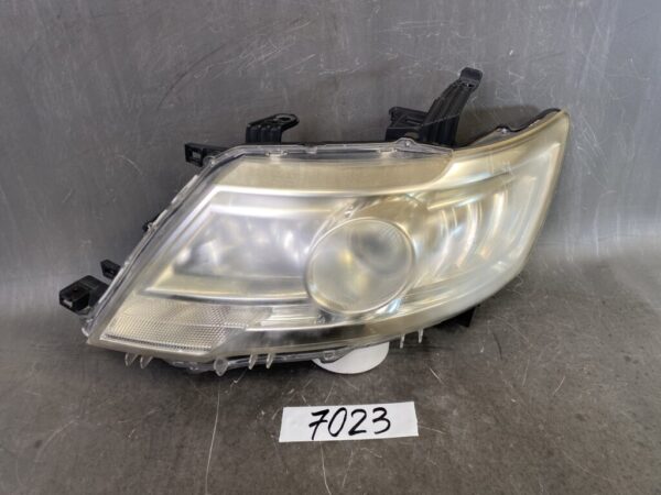 NISSAN SERENA / C25 Genuine HID Headlight / KOITO 100-24921 / Left Side x1 » JDM-PARTS NZ