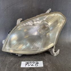 TOYOTA RAUM / NCZ20 Genuine Headlight / KOITO 46-4 / Left Side x1