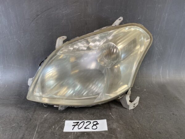 TOYOTA RAUM / NCZ20 Genuine Headlight / KOITO 46-4 / Left Side x1 » JDM-PARTS NZ