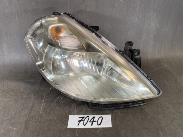 NISSAN TIIDA LATIO / C11 Genuine Headlight / STANLEY P7779 R / Right Side x1 » JDM-PARTS NZ