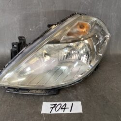 NISSAN TIIDA LATIO / C11 Genuine Headlight / STANLEY P7779 L / Left Side x1