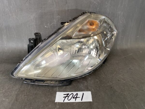 NISSAN TIIDA LATIO / C11 Genuine Headlight / STANLEY P7779 L / Left Side x1 » JDM-PARTS NZ