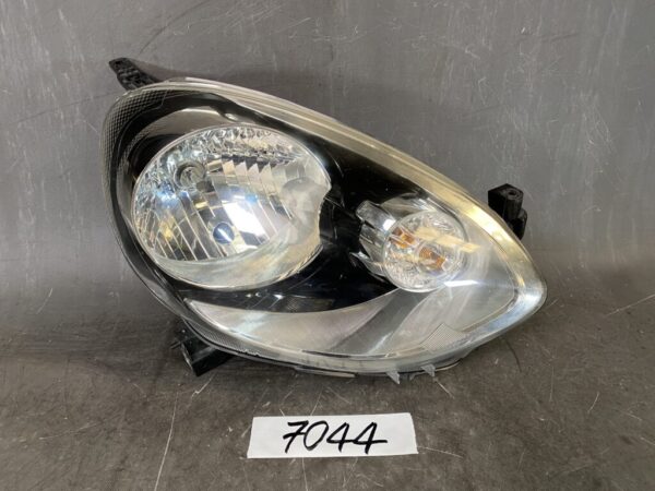 NISSAN MARCH / K13 Genuine Headlight / KOITO 100-17944 / Right Side x1 » JDM-PARTS NZ