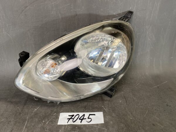 NISSAN MARCH / K13 Genuine Headlight / KOITO 100-17944 / Left Side x1 » JDM-PARTS NZ