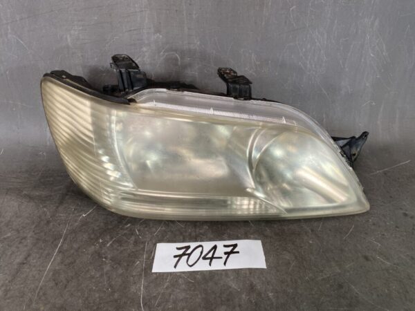 MITSUBISHI LANCER CEDIA / CS5W Genuine Headlight / STANLEY P1116 R / Right Side x1 » JDM-PARTS NZ