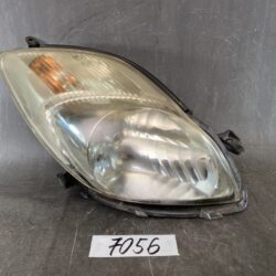 TOYOTA VITZ / SCP90 Genuine HID Headlight / ICHIKOH 52-183 / Right Side x1