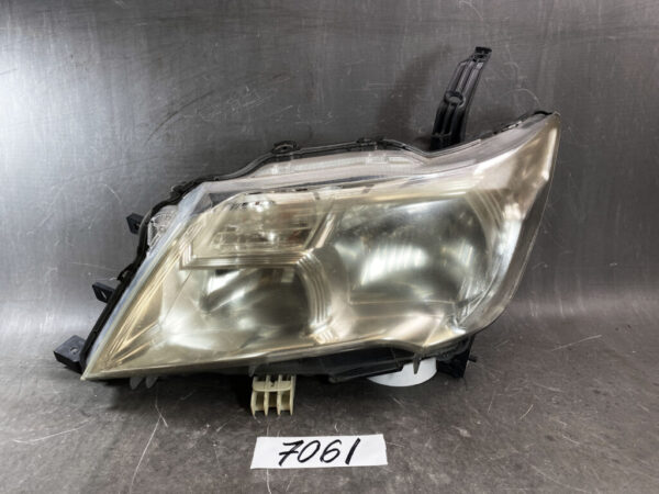 NISSAN SERENA / C26 Genuine HID Headlight / KOITO 100-23097 / Left Side x1 » JDM-PARTS NZ