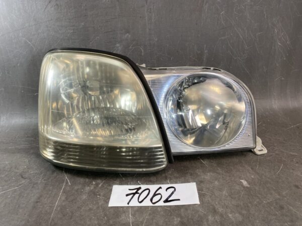 TOYOTA PROGRES / JCG10 Genuine Headlight / KOITO 51-1 / Right Side x1 » JDM-PARTS NZ