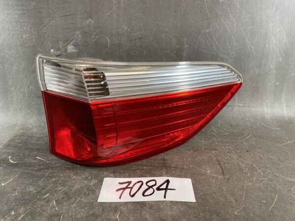 HONDA PARTNER / GJ4 Genuine Taillight / KOITO 220-22592 / Right Side x1 » JDM-PARTS NZ