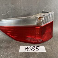 HONDA PARTNER / GJ4 Genuine Taillight / KOITO 220-22592 / Left Side x1