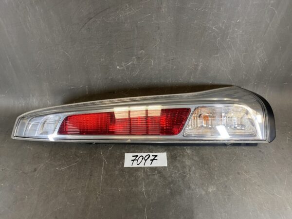 NISSAN SERENA / C26 Genuine Taillight / KOITO 220-23096 / Right Side x1 » JDM-PARTS NZ