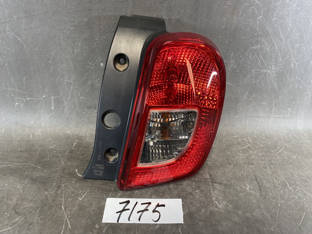 NISSAN MARCH K13 NK13 Genuine Taillight / KOITO 220-17944 / Right Side x1 »  JDM-PARTS.co.nz