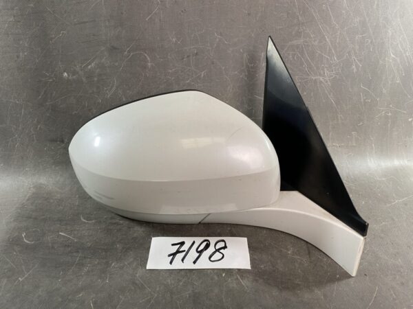 SUZUKI SWIFT ZC72S Genuine Door Mirror / ISHIZAKI 531 / 023209 / Left Side x1 » JDM-PARTS.co.nz