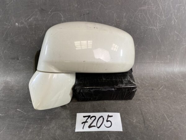 NISSAN TIIDA LATIO C11 Genuine Door Mirror / Left Side x1 » JDM-PARTS NZ