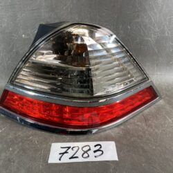 HONDA ODYSSEY RB1 Genuine Taillight / STANLEY P6572 R / Right Side x1