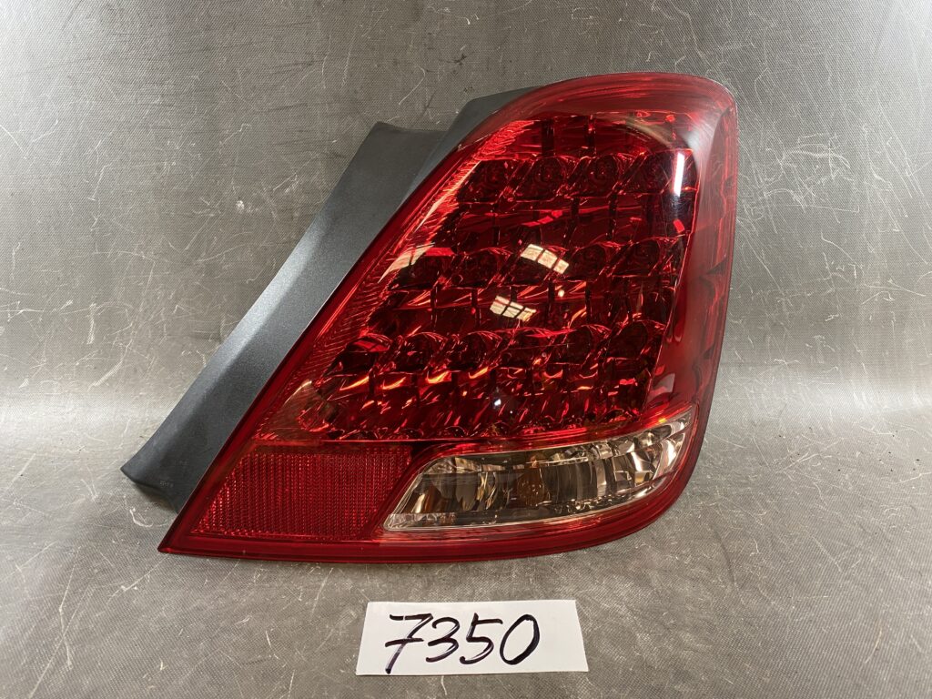 TOYOTA CROWN MAJESTA UZS186 UZS187 Genuine Taillight / ICHIKOH 30-318 /  Right Side x1 » JDM-PARTS.co.nz