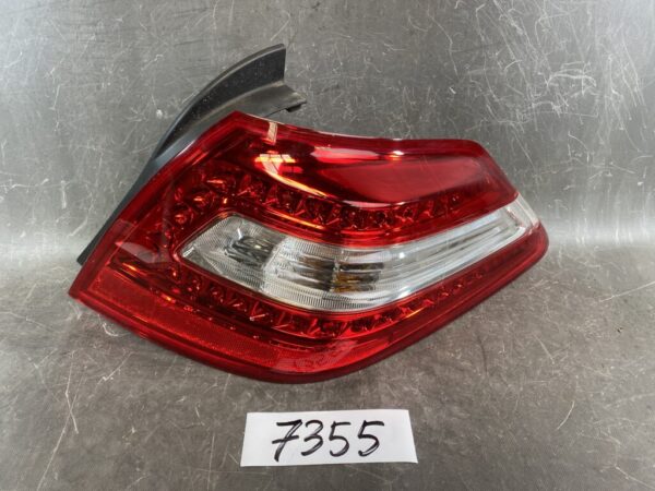 NISSAN TEANA J32 PJ32 TNJ32 Genuine Taillight / STANLEY P7271 R / Right Side x1 » JDM-PARTS NZ