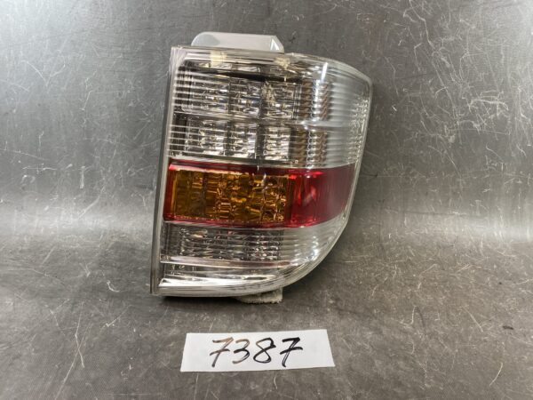 TOYOTA ALPHARD ATH10 Genuine Taillight / KOITO 58-11 / Right Side x1 » JDM-PARTS NZ