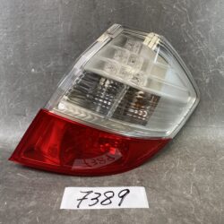 HONDA FIT GE8 Genuine Taillight / STANLEY P7612 R / Right Side x1