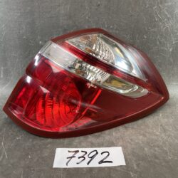 SUBARU LEGACY BP9 Genuine Taillight / KOITO 220-20952 / Right Side x1