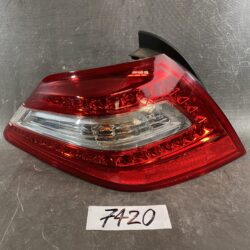 NISSAN TEANA J32 Genuine Taillight / STANLEY P7271 L / Left Side x1