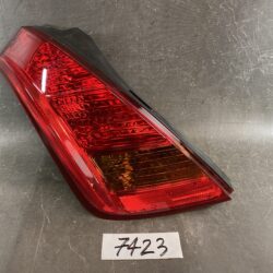 NISSAN MURANO Z50 Genuine Taillight / KOITO 220-63779 / Left Side x1