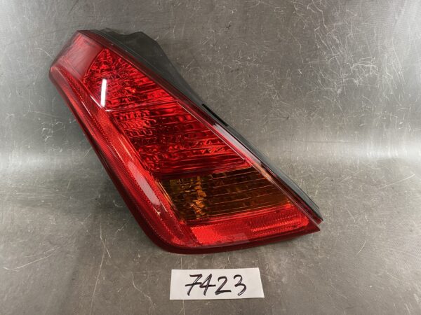 NISSAN MURANO Z50 Genuine Taillight / KOITO 220-63779 / Left Side x1 » JDM-PARTS NZ