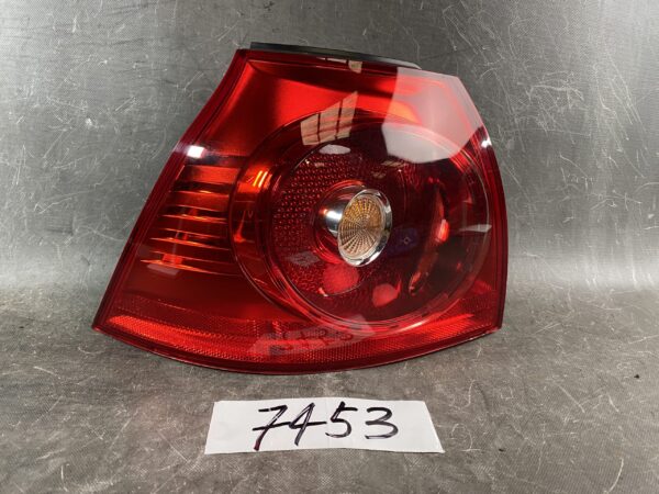 VOLKSWAGEN GOLF 5 1KAXX Genuine Taillight / Left Side x1 » JDM-PARTS NZ