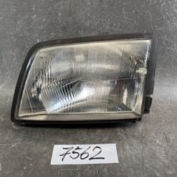 MAZDA BONGO / NISSAN VANETTE SK SKF2M Genuine Headlight / STANLEY P0220 L / Left Side x1