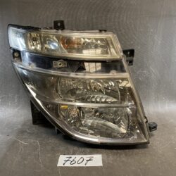 NISSAN ELGRAND E51 ME51 MNE51 NE51 Genuine HID Headlight / KOITO 100-24826 / Right Side x1