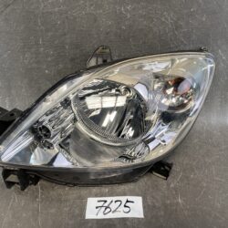 MAZDA 2 DEMIO DY DY5W DY3W Genuine Headlight / STANLEY P5548 / Left Side x1