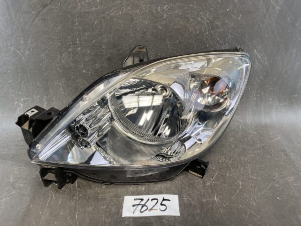 MAZDA 2 DEMIO DY DY5W DY3W Genuine Headlight / STANLEY P5548 / Left Side x1 » JDM-PARTS.co.nz