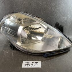 NISSAN TIIDA / TIIDA LATIO C11 NC11 SC11 SNC11 Genuine Headlight / STANLEY P4278 R / Right Side x1