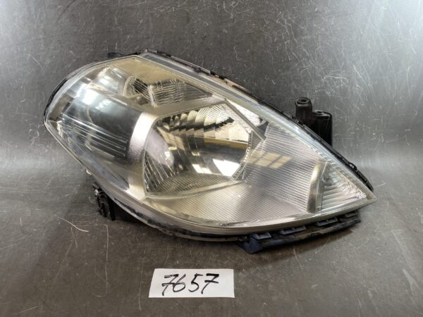 NISSAN TIIDA / TIIDA LATIO C11 NC11 SC11 SNC11 Genuine Headlight / STANLEY P4278 R / Right Side x1 » JDM-PARTS NZ