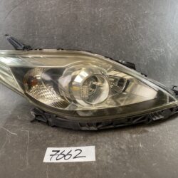 MAZDA PREMACY CW CWEFW CWEAW CWFFW CREW Genuine HID Headlight / STANLEY P7696 R / Right Side x1