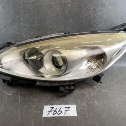 MAZDA PREMACY CW NISSAN LAFESTA Genuine HID Headlight / STANLEY P9566 / Left Side x1