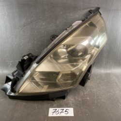 MAZDA MPV LY3P Genuine HID Headlight / STANLEY P5620 / Left Side x1