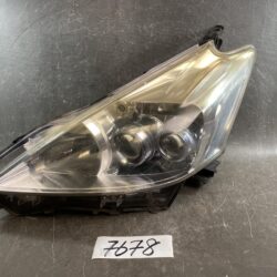 TOYOTA Prius Alpha α / ZVW40 ZVW41 Genuine HID Headlight / KOITO 47-42 / Left Side x1