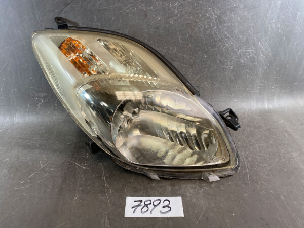 TOYOTA VITZ SCP90 KSP90 NCP90 NCP91 NCP95 Genuine HID Headlight / ICHIKOH 52-183 / Right Side x1 » JDM-PARTS NZ